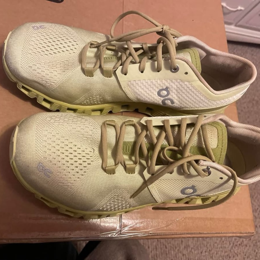 On cloud Running yellow/green Sneakers - Picture 2 of 5